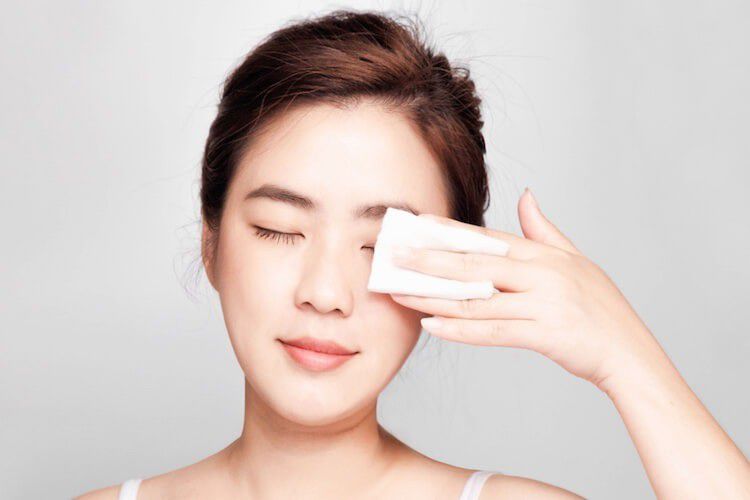 4. Membantu Melembabkan Kulit