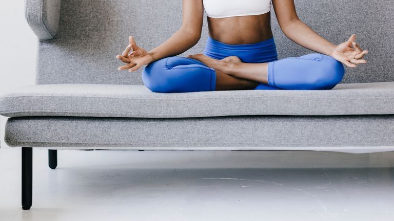 1. Melakukan Meditasi