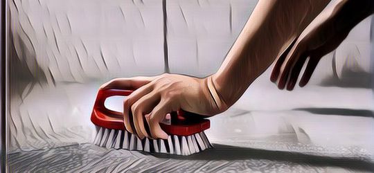 Cara Ampuh Bersihkan Kerak di Lantai Kamar Mandi