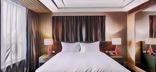 Kenapa Enggak Tersedia Guling di Kamar Hotel? Ternyata Ini Alasannya