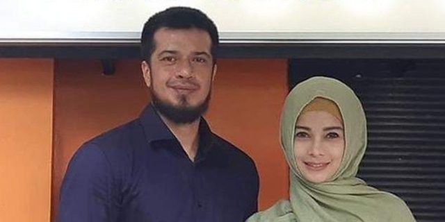 1. Jihan Fahira dan Primus Yustisio