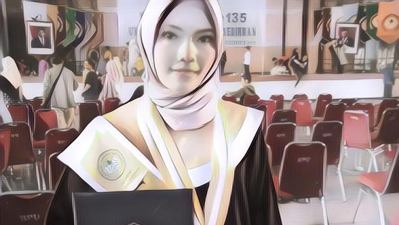 Sering Diremehkan, 4 Anak Supir Ini Berhasil Menjadi Sarjana Dengan Hasil Yang Membanggakan
