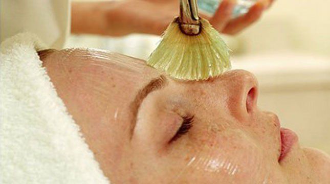 2. Sebagai masker wajah