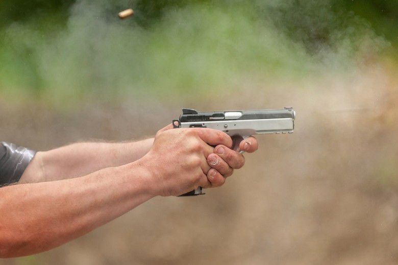 Ada konflik yang rumit 