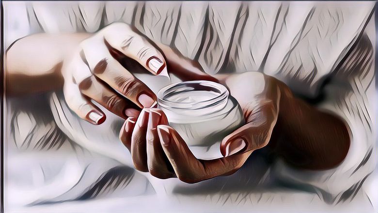 Ternyata, Ada 4 Kesalahan Cara Pakai Moisturizer yang Sering Tak Disadari: Wajib Simak!