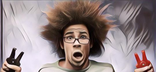 Awas Kesetrum: Video Memotong Kabel Listrik Bertegangan Tinggi