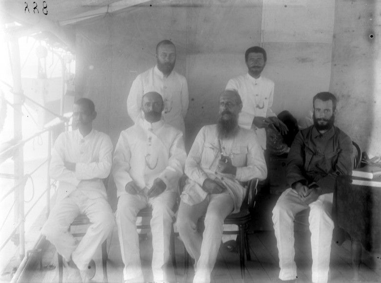 1. Asal usul nama Lorentz