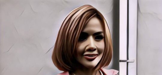 Setelah Pakai Hijab, Gaya Barbie Kumalasari Malah Dinilai Semakin Aneh