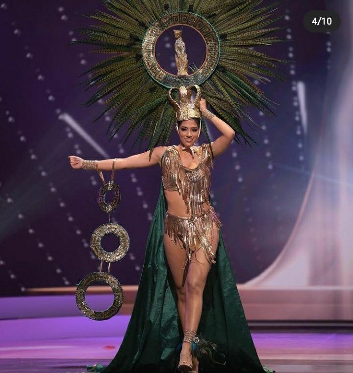 8. Peragaan busana Victoria Secret Angel yang lebih effort