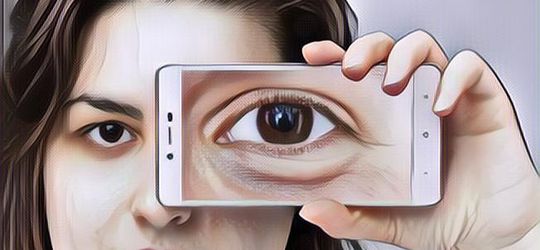 Kembali Kencang dan Terlihat Muda! Berikut 9 Cara Menghilangkan Kantung Mata dengan Alami!