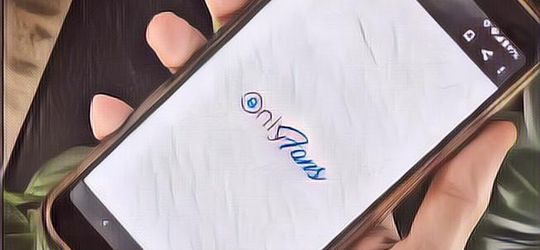 Bikin Konten Dewasa, Content Creator Ini Akui Dapat Uang Belasan Juta dari OnlyFans