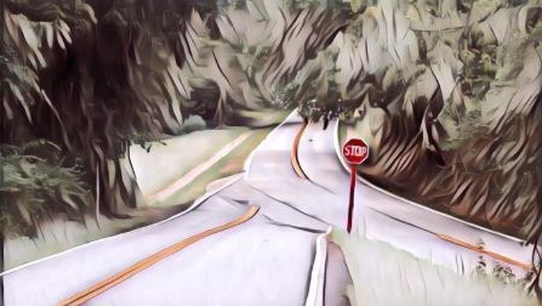 Misteri Gravity Hills, Di Sini Kamu Bisa Nuang Air dan Mengalir ke Atas!