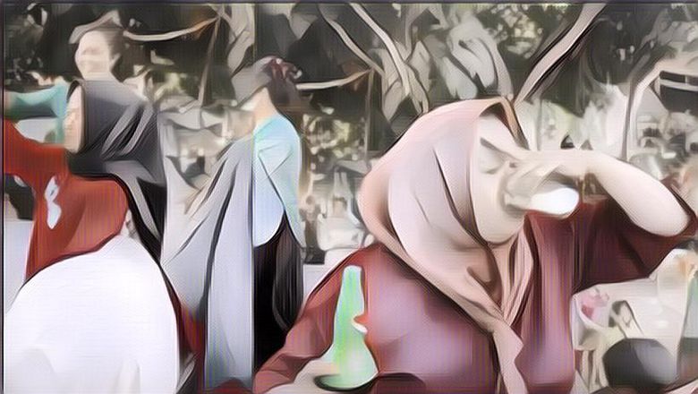 Heboh Para Emak-Emak Sibuk Pesta Miras di Depan Anak-Anaknya