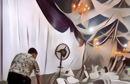Viral Pernikahan Ini Terendam Banjir, Dekor dan Kursi Sampai Mengambang