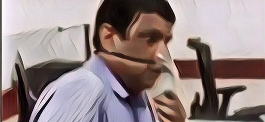 Tidak Diberi Izin, Pengidap Covid-19 di India Tetap Masuk Kerja dengan Tabung Oksigen