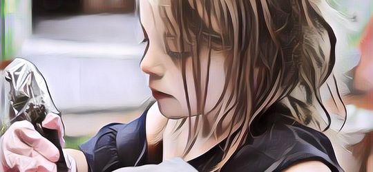 Tattoo Artist Termuda di Dunia, Umurnya Baru 9 Tahun Tapi Udah Jago Banget~