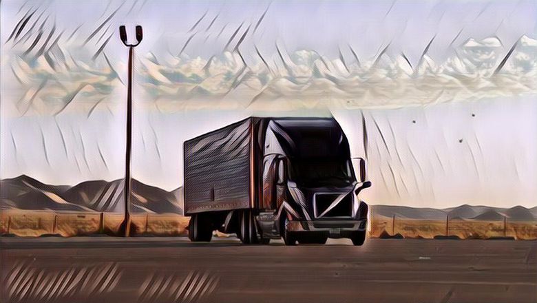 Viral Video Wanita Menyapa Pacarnya yang Seorang Supir Truk Bikin Warganet Ngakak