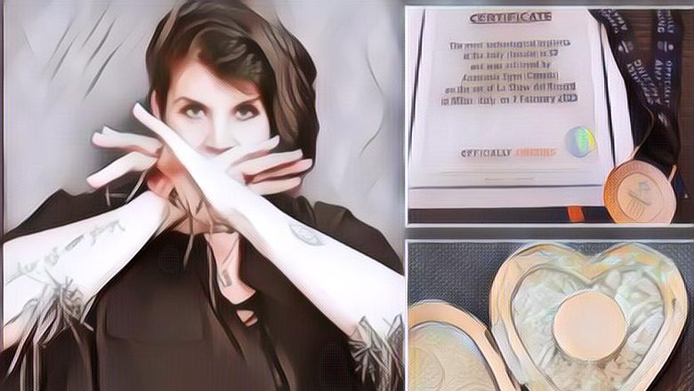 Wanita Ini Punya Banyak Chip Implan di Dalam Tubuhnya, Jadi Pemecah Rekor