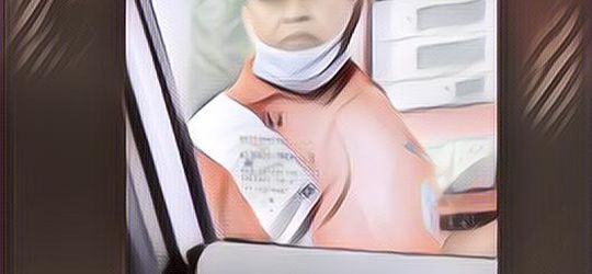 Wajah Pegawai SPBU Ini Mirip Hotman Paris, Si Pengacara Langsung Beri Tanggapan