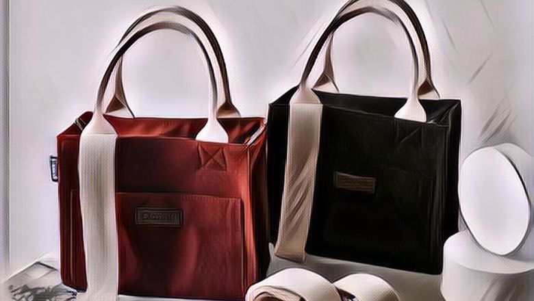 6 Rekomendasi Tas Selempang Wanita dari Brand Lokal yang Kece Badai