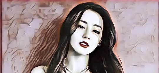 Kecantikan Suku Uighur Terpancar dari 5 Artis Berikut Ini