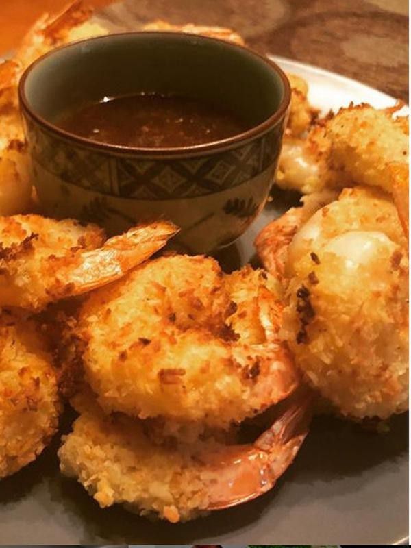 1. Udang Bumbu Kelapa dengan Saus Pedas Manis