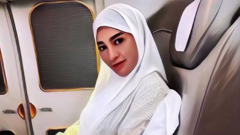 Shandy Purnamasari Kegep Lepas Hijab Usai Pulang Haji