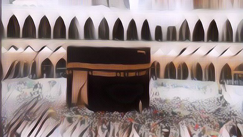 Salut Banget! Seorang Pedagang Cilok Pergi Naik Haji Pakai Motor Astrea, Tempuh 8694 KM dari Jember