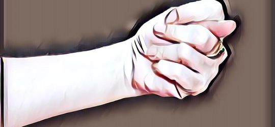 Arti Jempol Kejepit Tuh Bukan Berarti Mesum atau Negatif Kok, Terus Apa Dong?