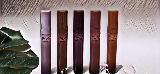 Enggak Perlu Touch Up, Ini Lho 4 Rekomendasi Lip Tint Lokal yang Tahan Lama