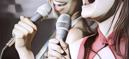 Gak Cuma Bikin Bahagia, Berikut Manfaat Karaoke yang Perlu Kamu Tahu