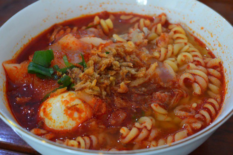 5. Makanan Pedas