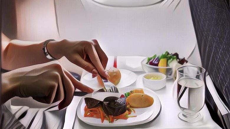 Anti Kelaparan, Begini Tips Memilih Makanan di Pesawat