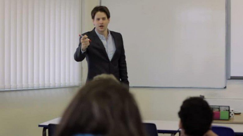 2. Jangan Mendebat Hal Sepele