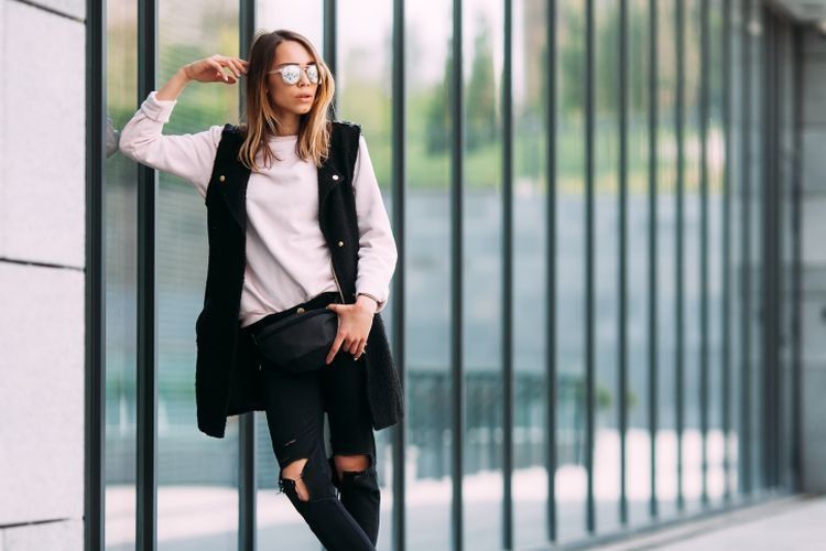 2. Gunakan Warna-warna Monokrom