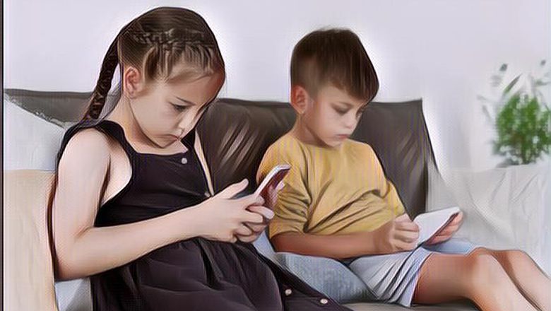 Terlalu Sering Main Gawai Sejak Kecil Bisa Sebabkan Autisme Pada Anak