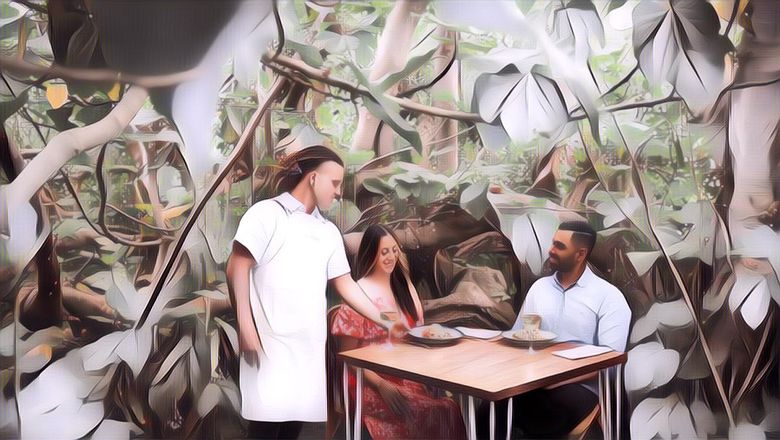 Anti Mainstream! Restoran Ini Berlokasi di Balik Pohon Ara yang Berusia Ratusan Tahun