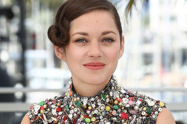 6. Tahi Lalat di Kening