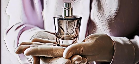 Kamu Suka Pakai Parfum? Semprot di Bagian Ini Ya Agar Wanginya Tahan Lama