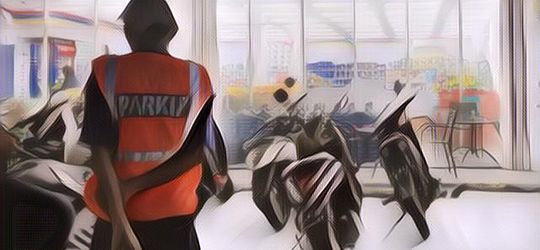 Stres Hadapi Tukang Parkir di Indomaret? Yuk Lakukan Cara-cara Ini Agar Terbebas dari “Gangguan”