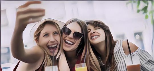 Ini Loh Manfaat Persahabatan Bagi Kesehatan Tubuh Kalian, Percaya Nggak?