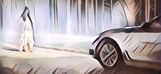 Merinding, Pengendara Mobil Ini Tersesat di Hutan Setelah Diketuk Sosok Wanita