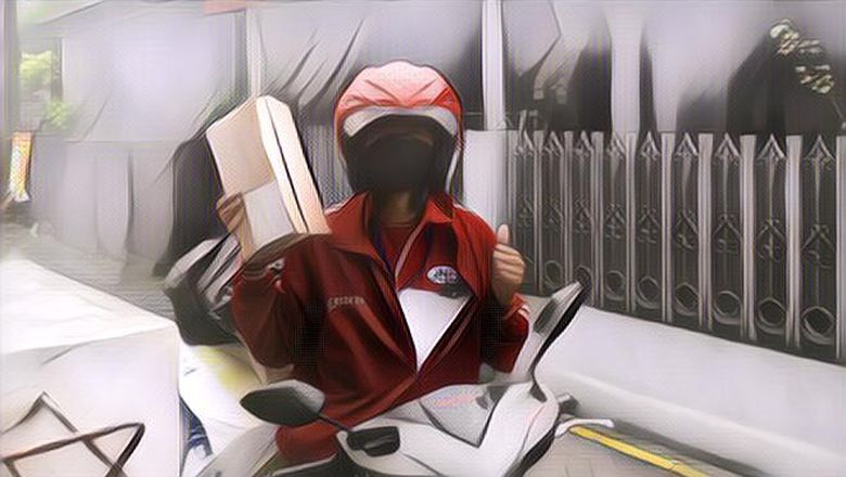 Seorang Kurir Rela Antar Barang ke Gunung Semeru untuk Seorang Pendaki, Niat Abis