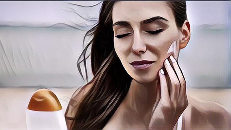 Buat Para Cewek, Ini Dia Pentingnya Pakai Sunscreen Sebelum Makeup