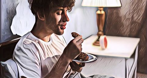 Dampak Buruk Makan di Larut Malam Bagi Kesehatan