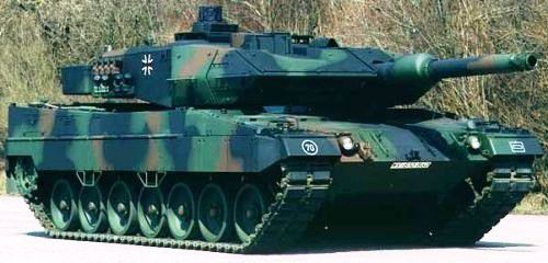 4. Tank tempur MBT Leopard 2