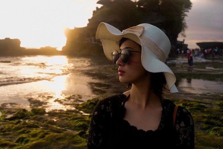 Siluet Tampak Samping