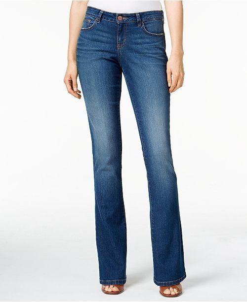 3. Celana jeans model Bootcut