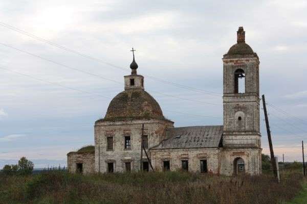 3. Gereja Yasnaya Polyana (Erangel)