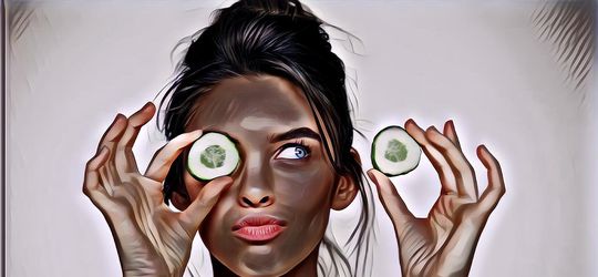 Ladies, Ini 4 Langkah yang Perlu Kamu Lakukan Sebelum Membeli Produk Kecantikan